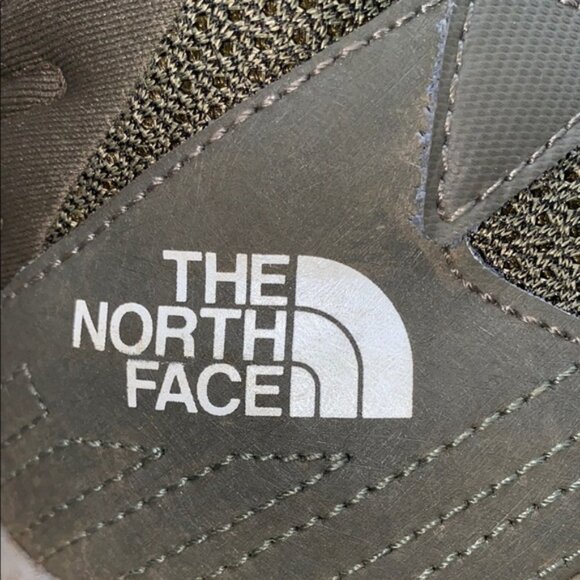 The North Face Kids Fastpack Hiker Mid Waterproof Hiking Boots Size 6 - Picture 3 of 15